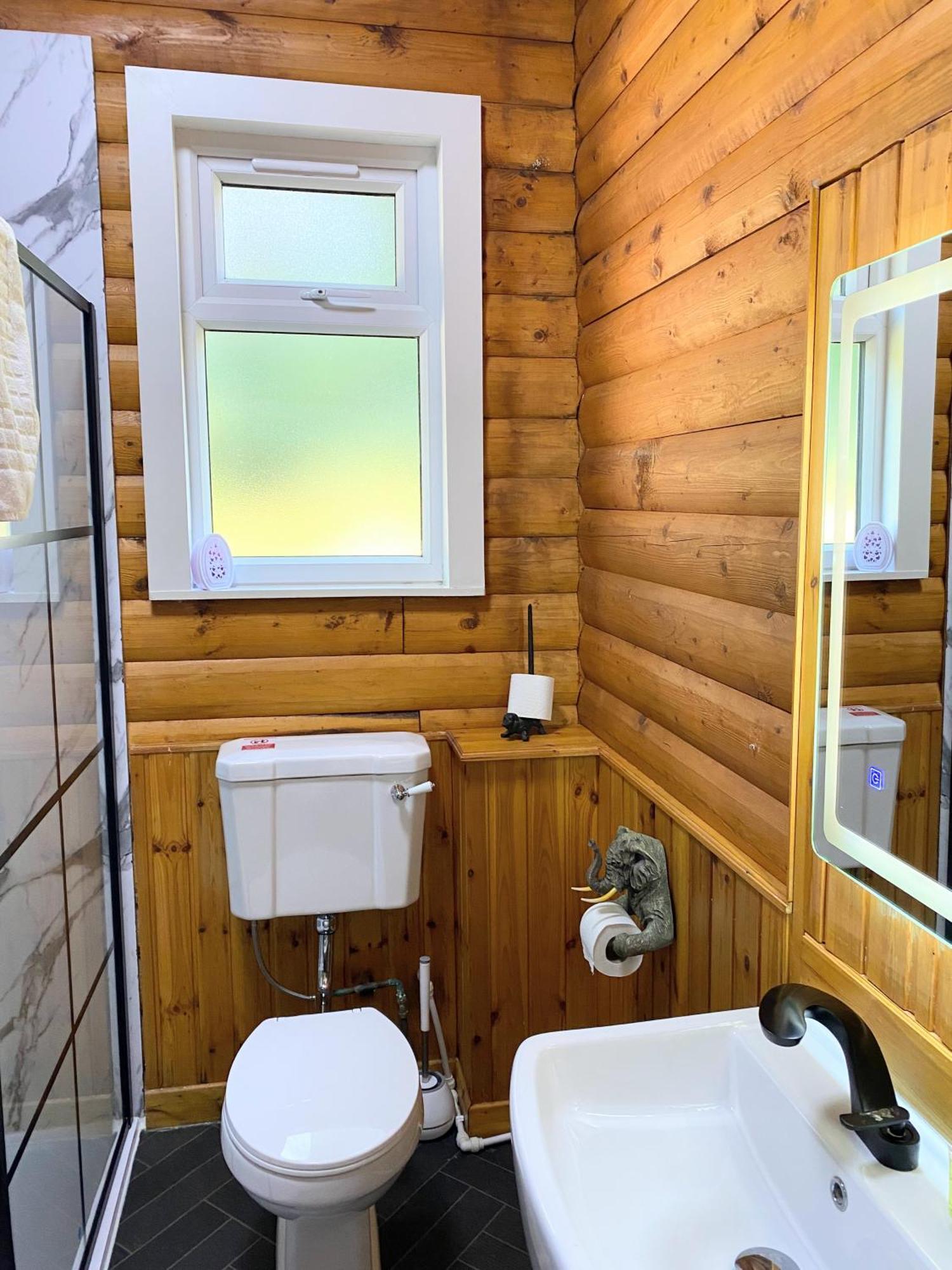 Willa Kaoglen Squirrel Drey-Hot Tub-Pet Friendly-Perth Balnald Zewnętrze zdjęcie